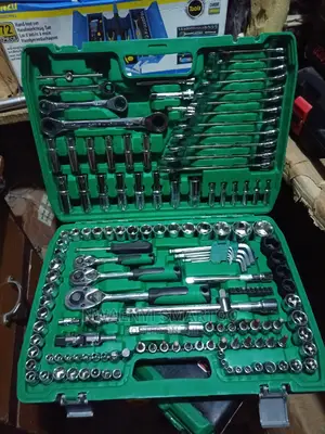 151pcs Socket With Spanner