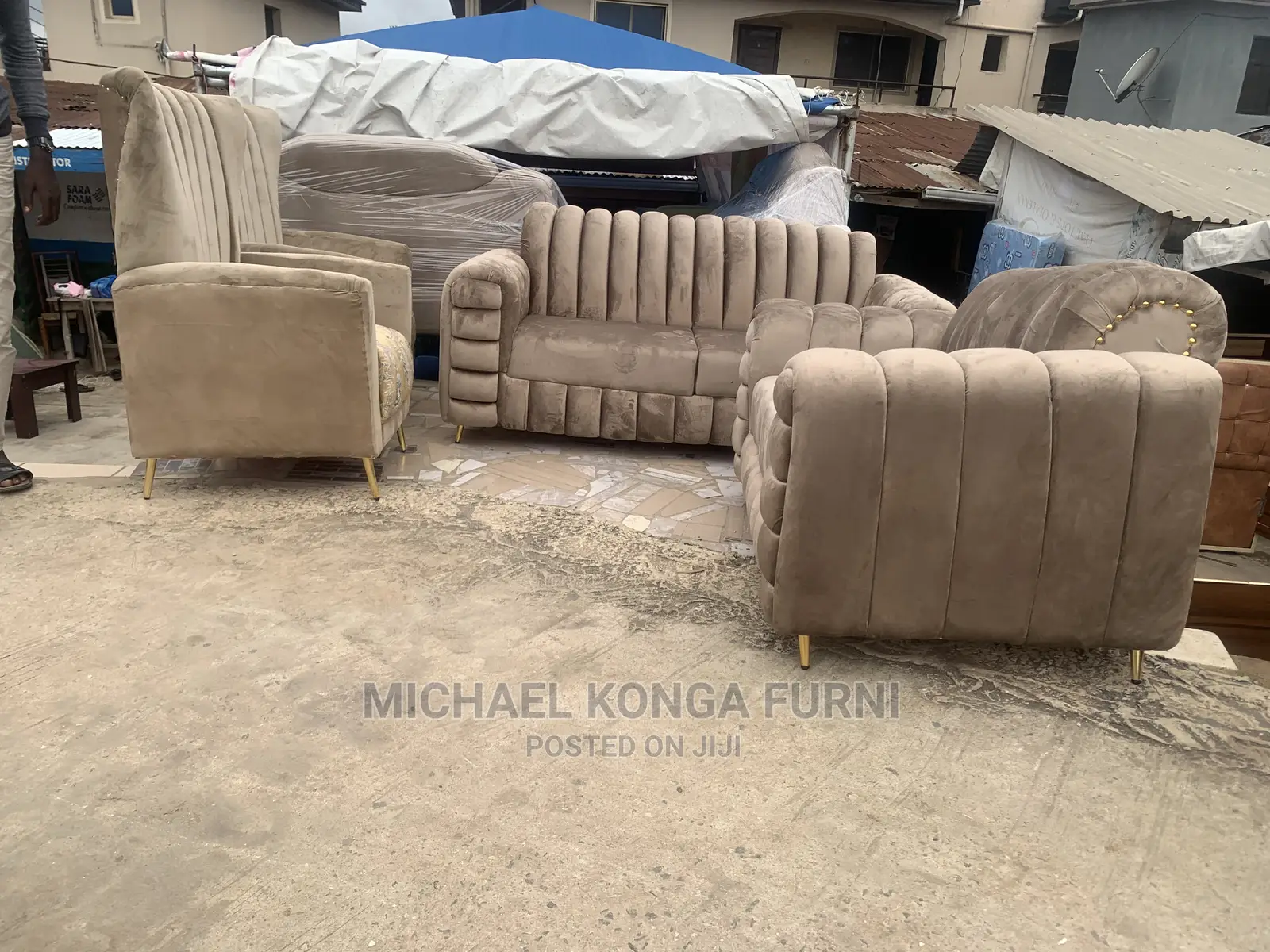 Luxury 7 Seater Living Room Fabric Made Royal Sofa Chair.