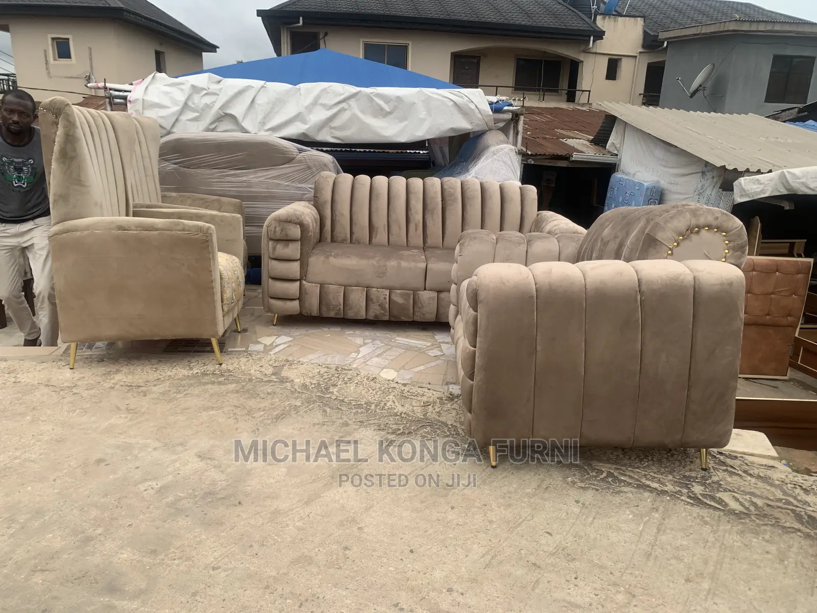 Luxury 7 Seater Living Room Fabric Made Royal Sofa Chair.