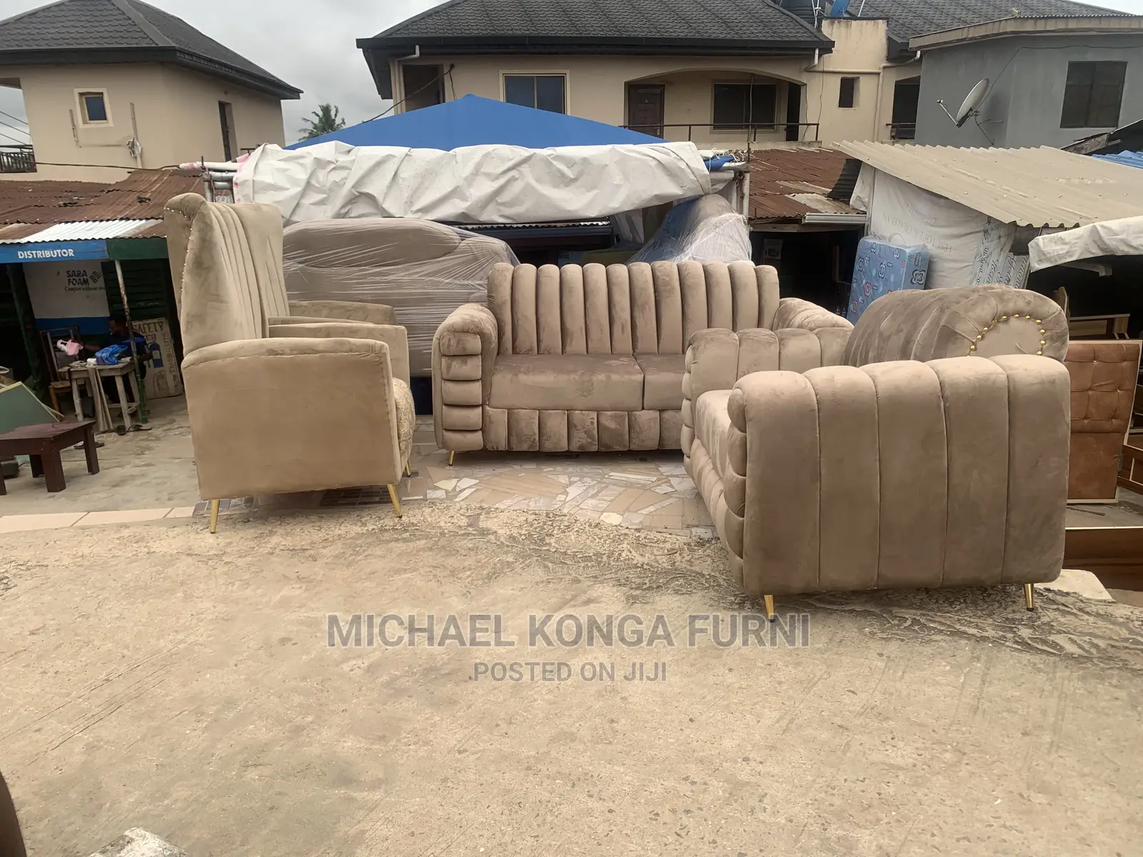 Luxury 7 Seater Living Room Fabric Made Royal Sofa Chair.