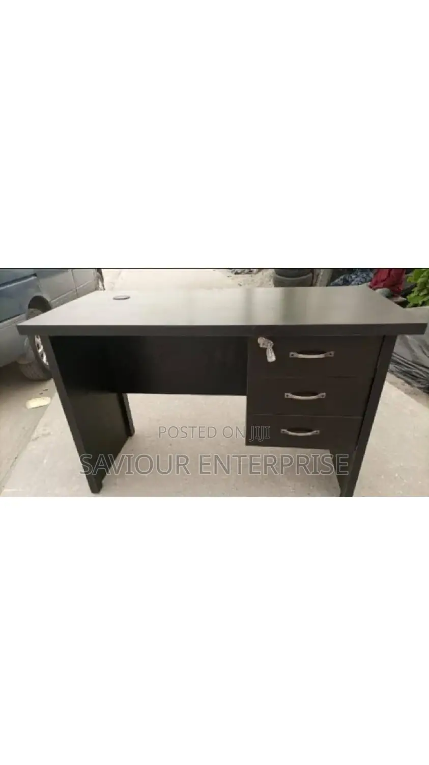 4 Fit Office Table