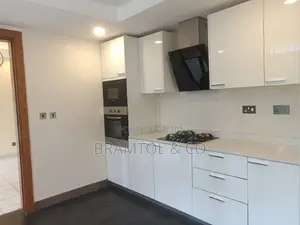 3bdrm Block of Flats in Maitama for rent
