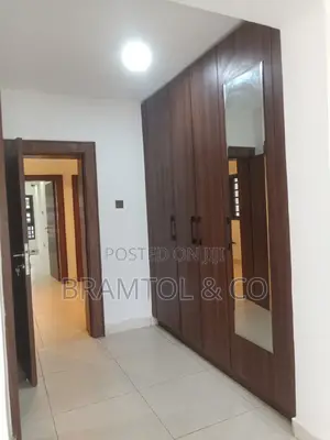3bdrm Block of Flats in With Bq, Wuse 2 for rent