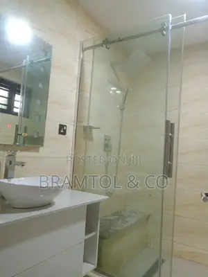3bdrm Block of Flats in With Bq, Wuse 2 for rent