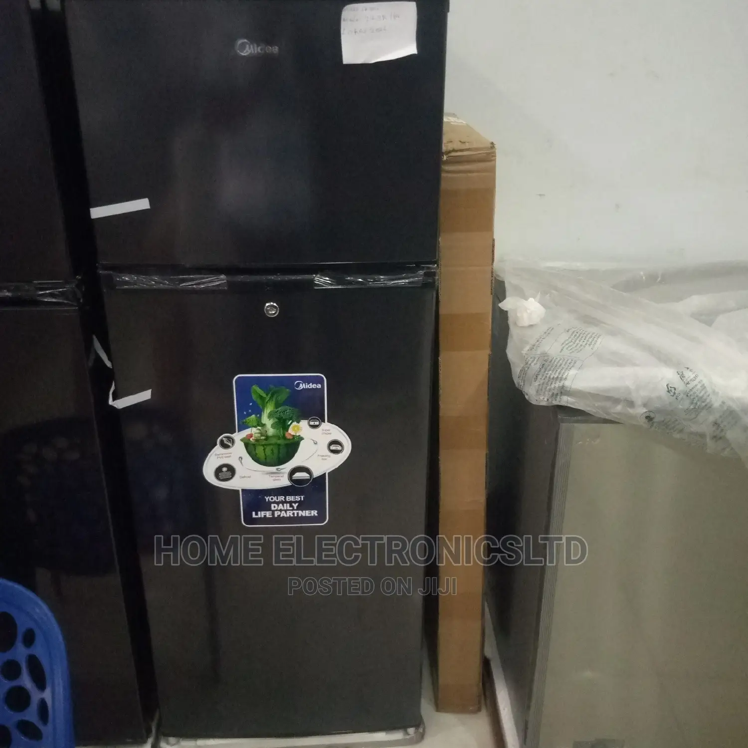 Midea Standing Fridge 2 Doors 204 Liters