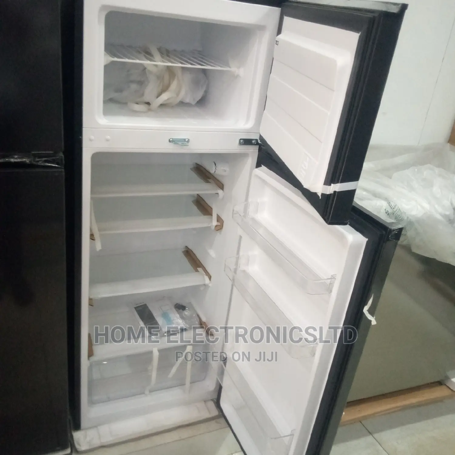 Midea Standing Fridge 2 Doors 204 Liters