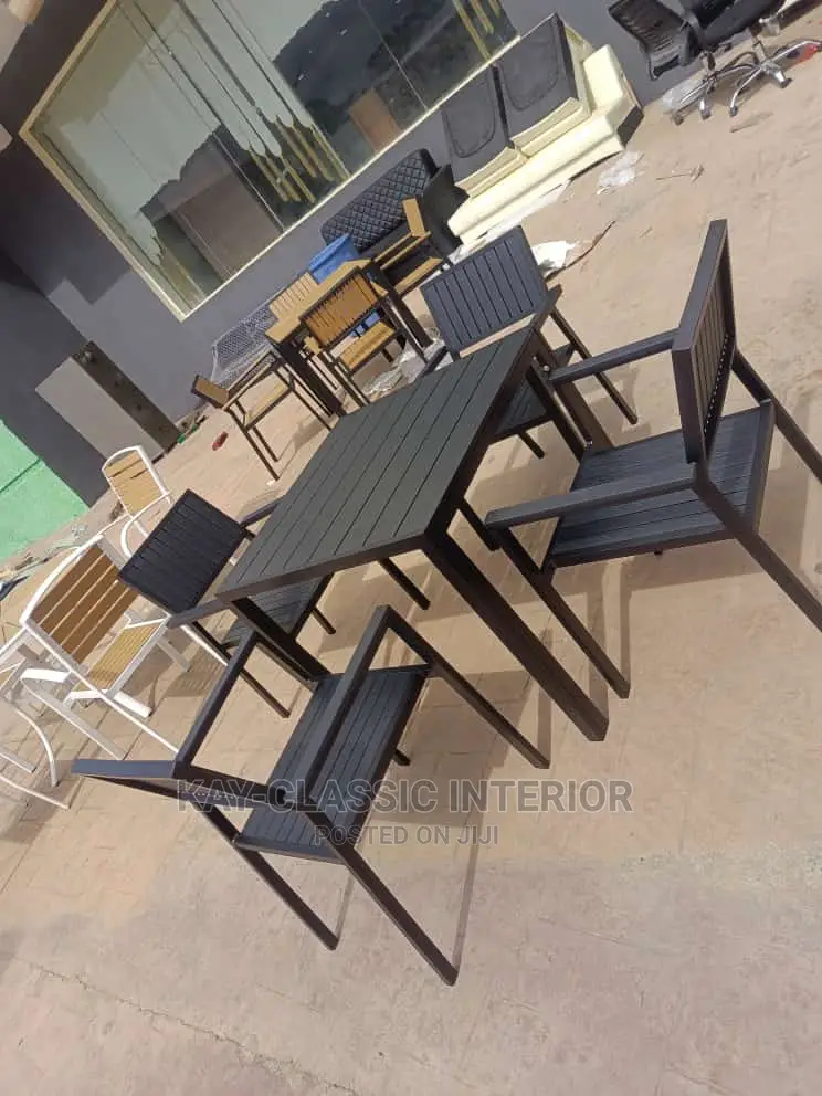 Out Door 4 Setters Table And Chairs