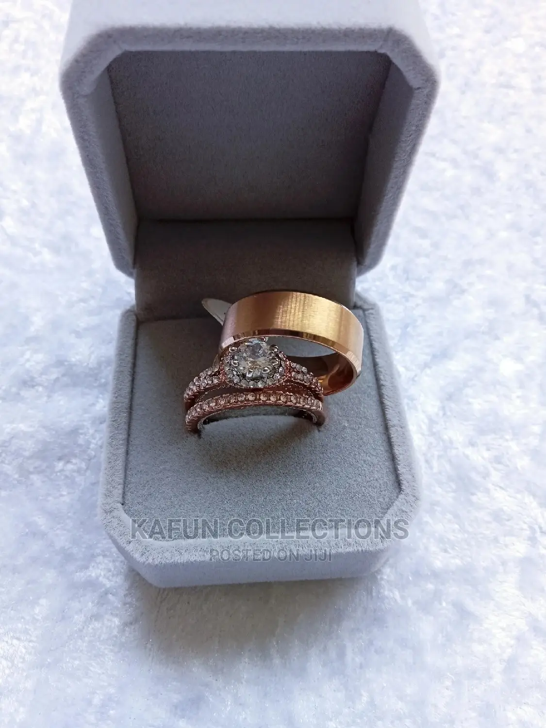 Rose Gold Wedding Ring Set