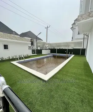 Turkish Artificial Grass for Your Swimming Pool