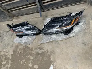 Head Lamps ES 350 2019