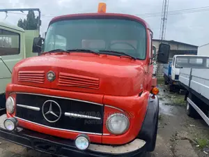 Mercedes Benz 1113 Tipper