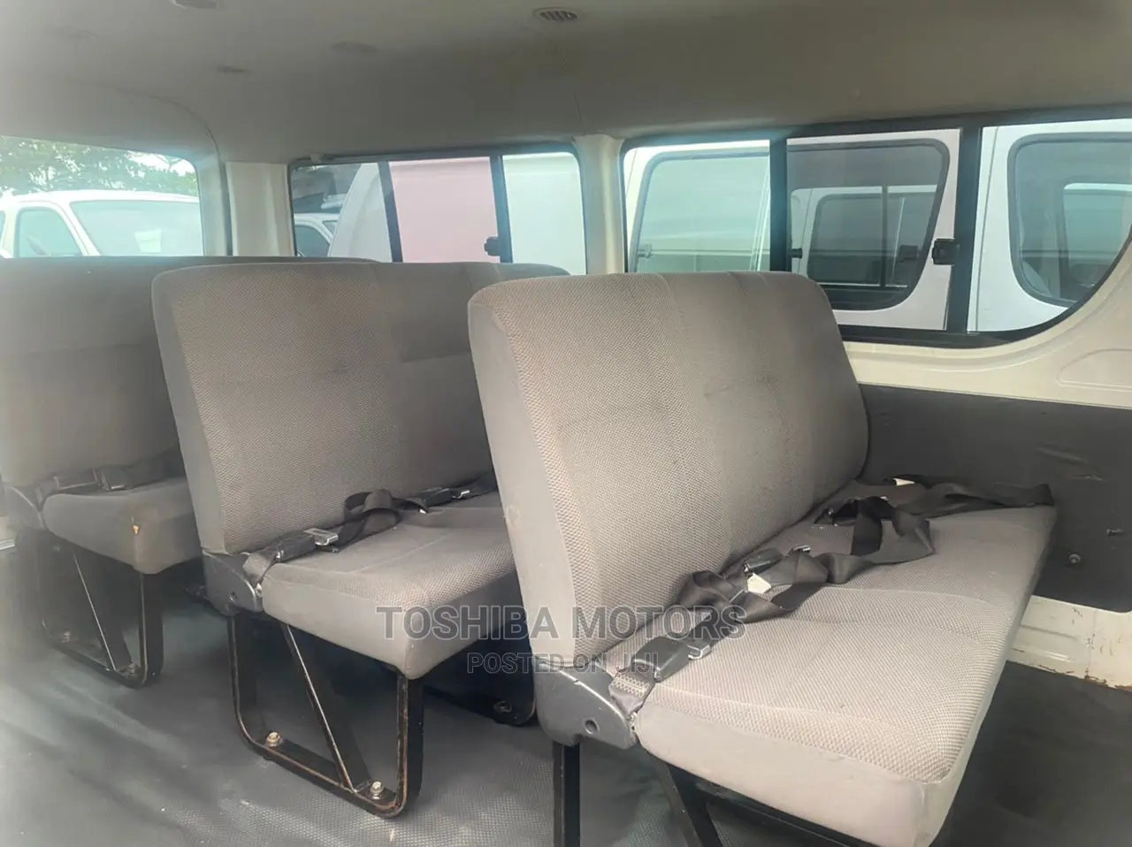 Toyota HiAce 2013 White
