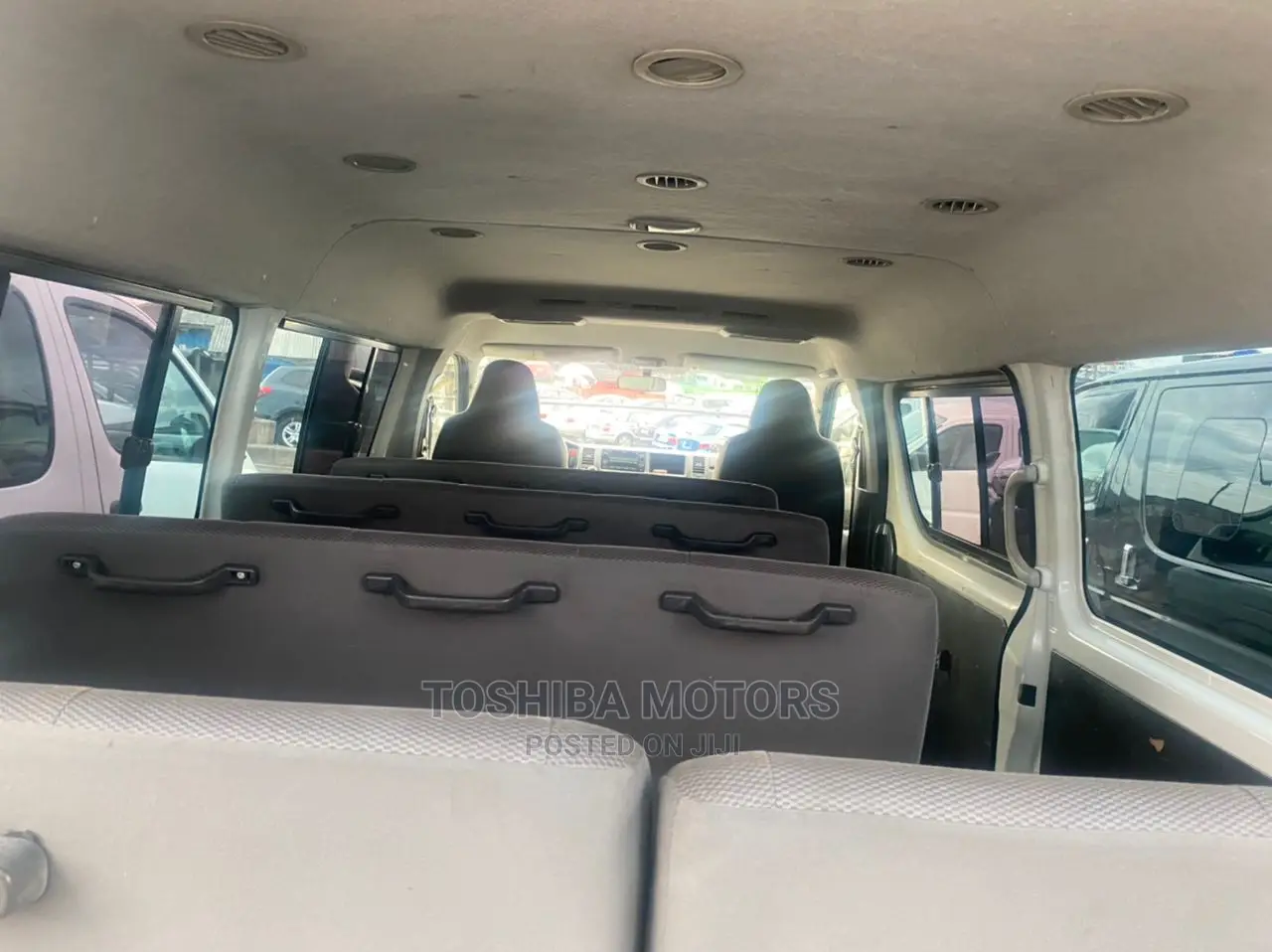 Toyota HiAce 2013 White