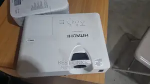 Hitachi Projector With Hdmi and Vga 3000 Lumens