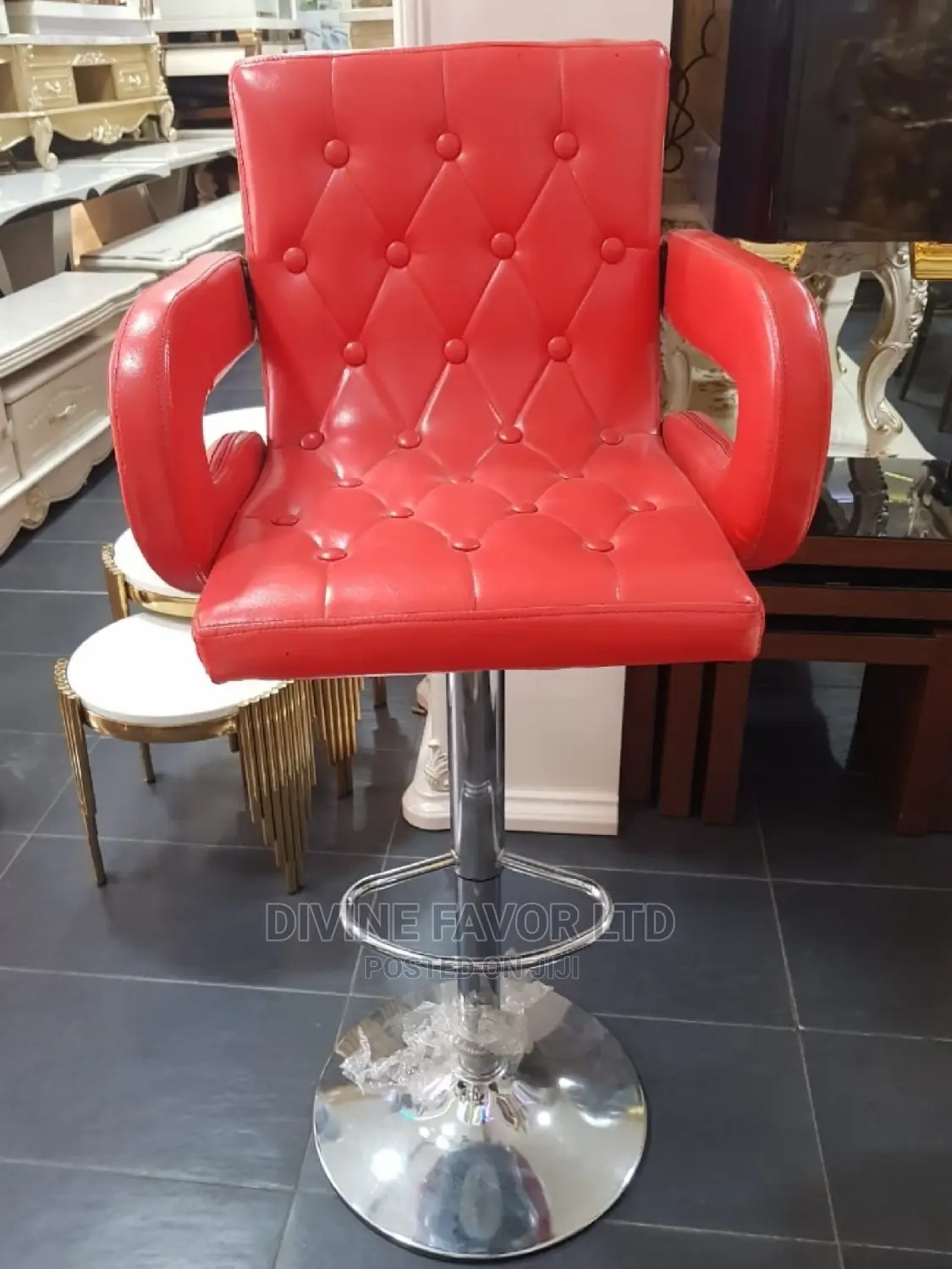 Unisex Saloon Chair