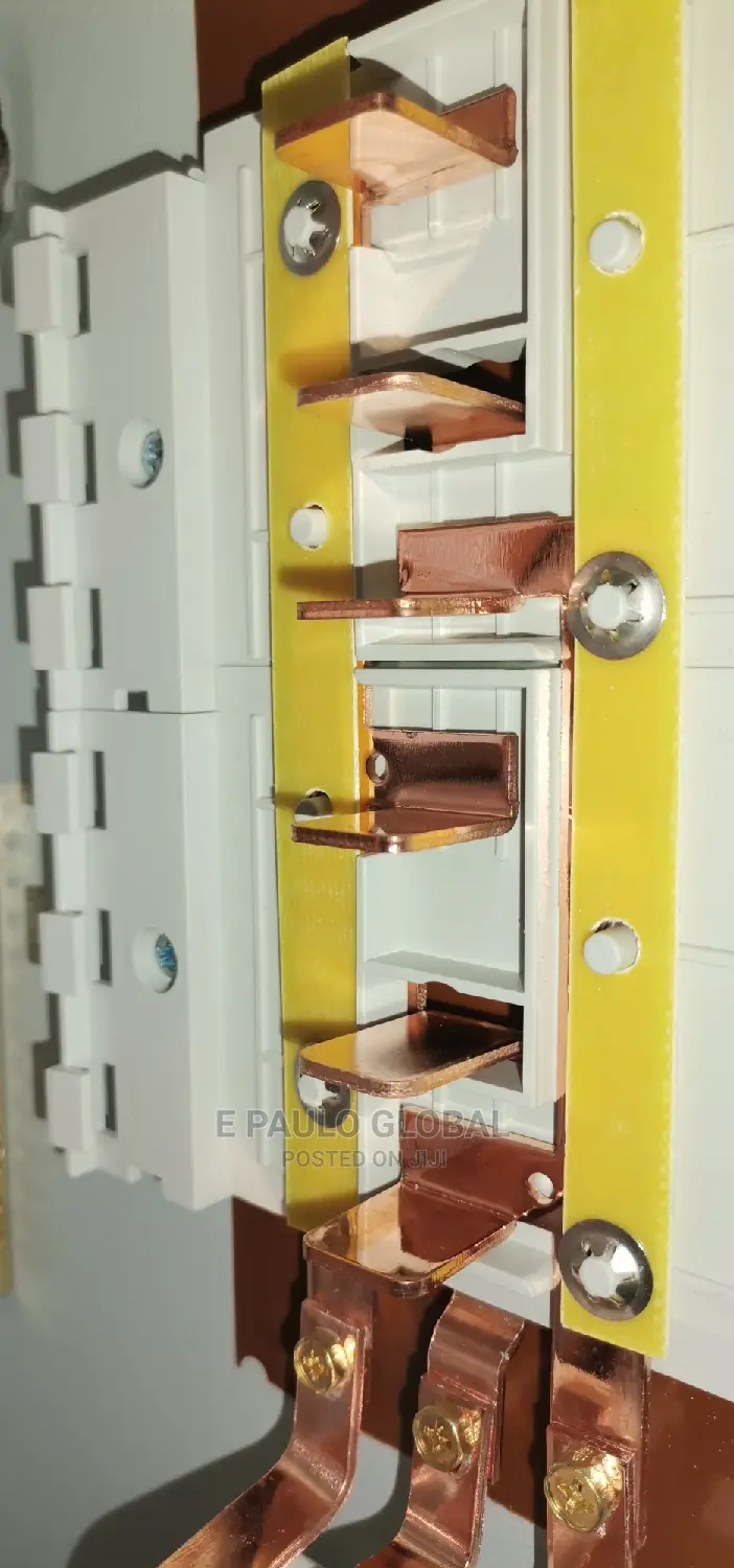 12 Stabluk Fuse Distribution Board