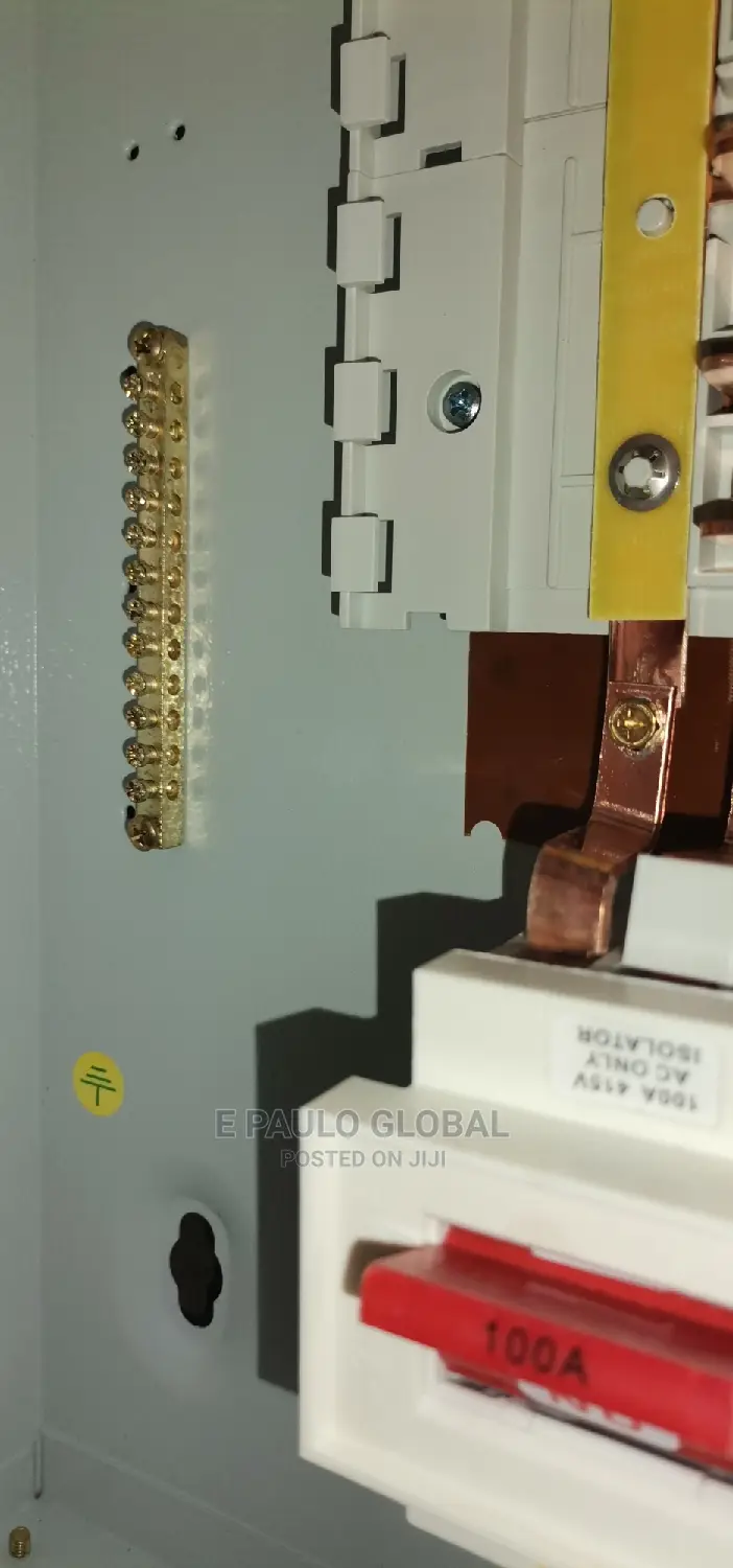 12 Stabluk Fuse Distribution Board