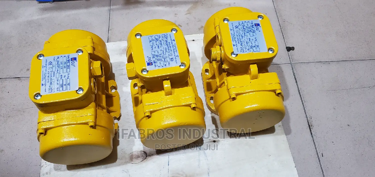 Vibrating Machine for Block Molding