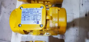 Vibrating Machine for Block Molding