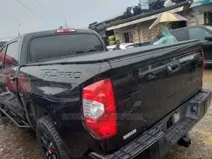 Boot Cover Fibber Folding for Toyota Tundra *+