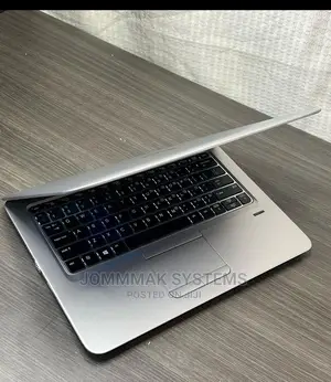 Laptop HP EliteBook 820 G3 8GB Intel Core I5 SSD 256GB
