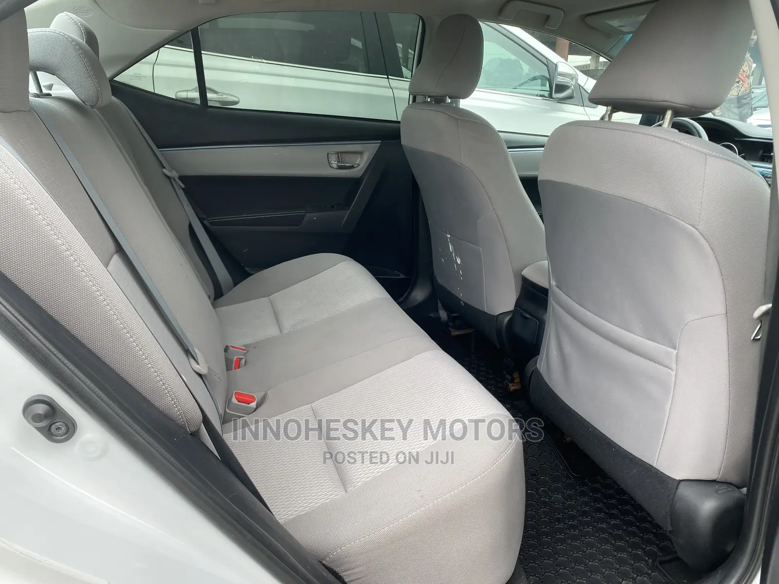 Toyota Corolla 2014 White