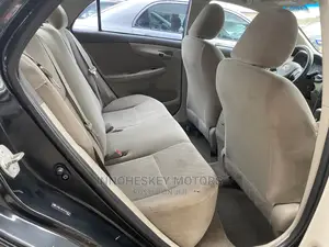 Toyota Corolla 2010 Black
