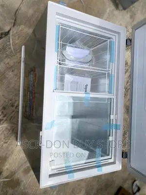 ROYAL 200L Chest Freezer With Glass Cover Ice Retention 4dy