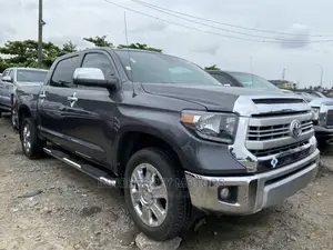 Toyota Tundra 2018 Gray