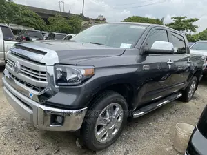 Toyota Tundra 2018 Gray