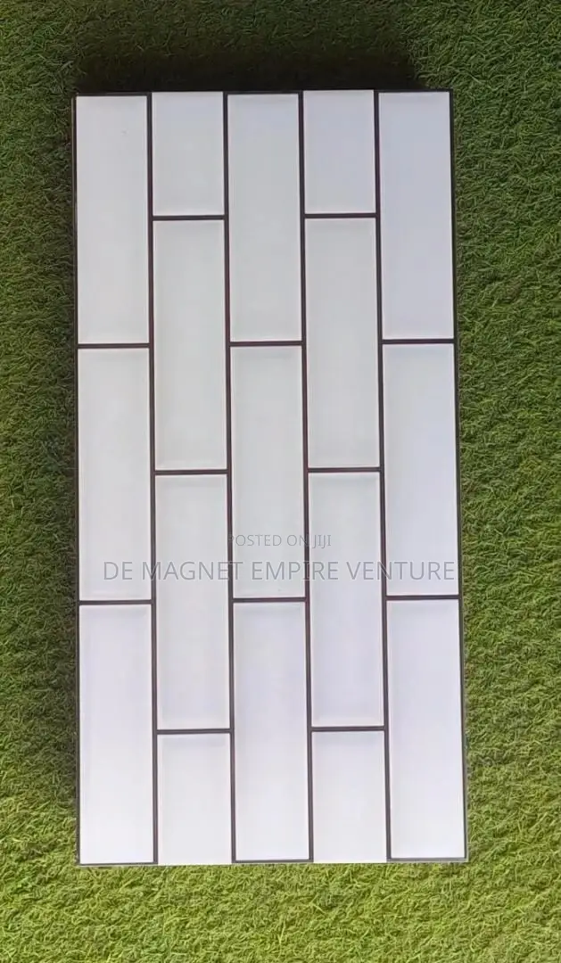 Wall Crack Tiles