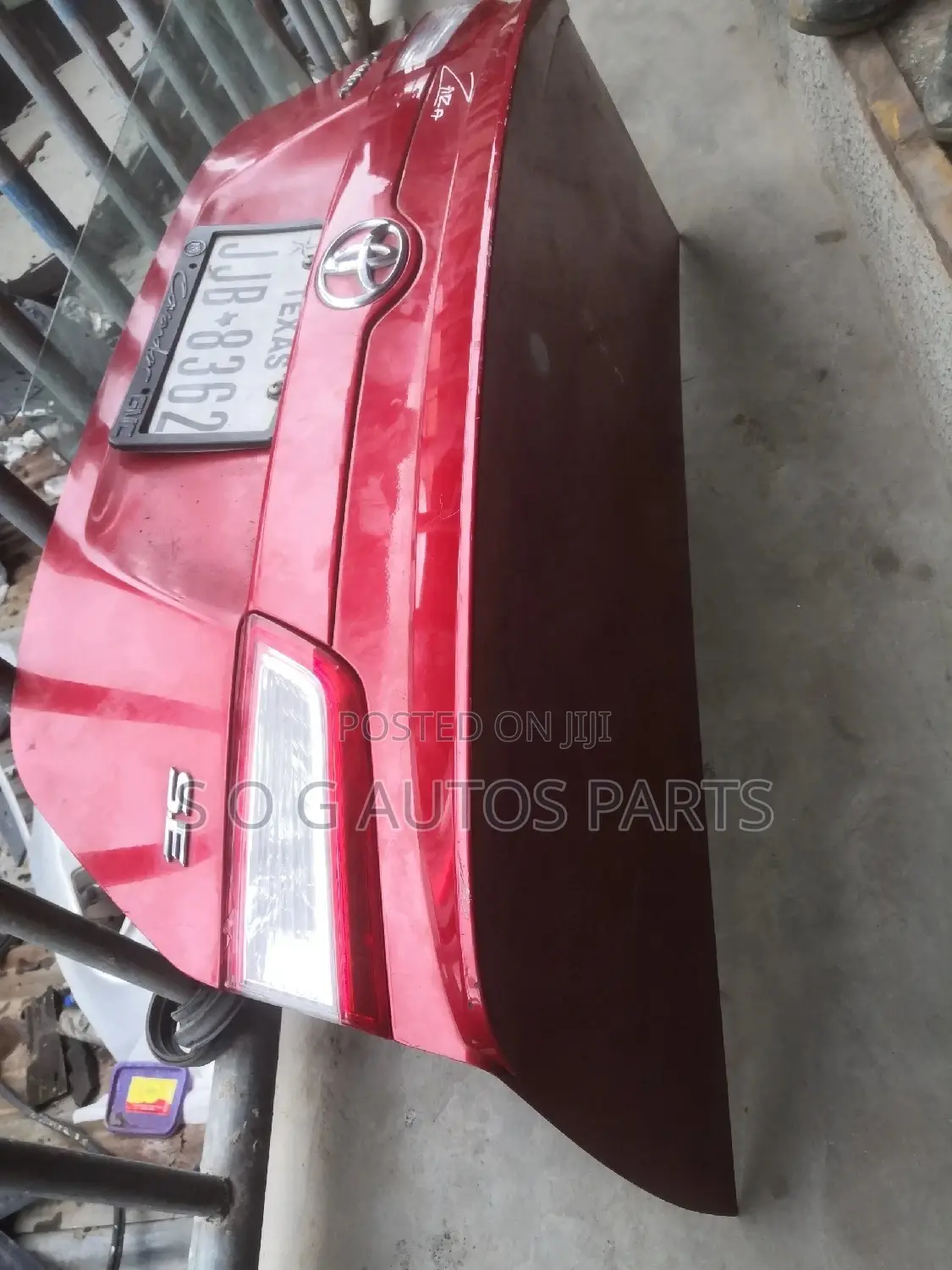 Boot Camry 2012