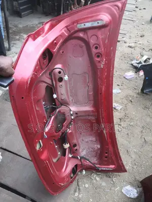 Boot Camry 2012