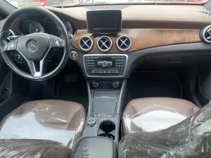 Mercedes-Benz GLA 250 2015 White