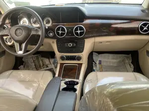Mercedes-Benz GLK-Class 2015 Red