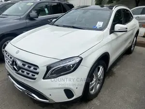 Mercedes-Benz GLA 250 2017 White