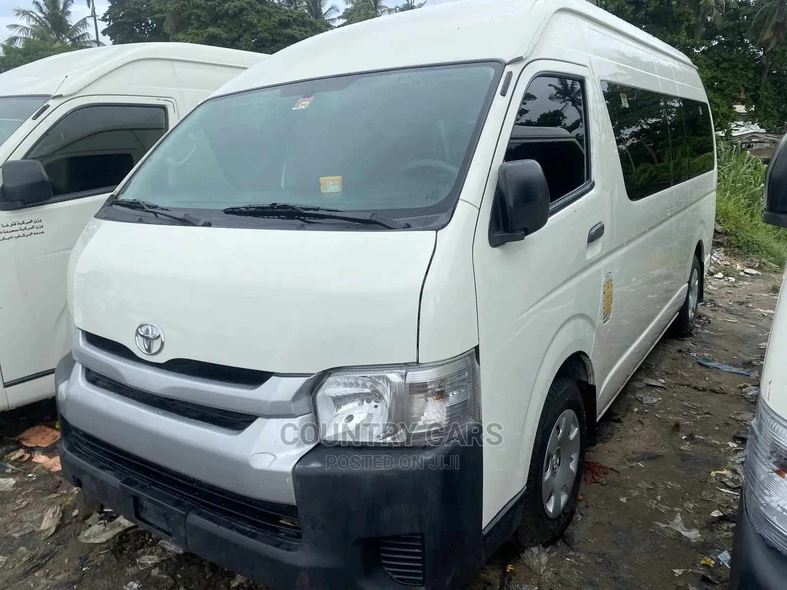 Toyota HiAce 2018 White