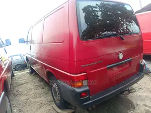 Volkswagen Transporter 2003 Red