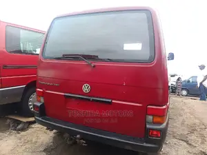 Volkswagen Transporter 2003 Red