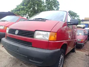 Volkswagen Transporter 2003 Red