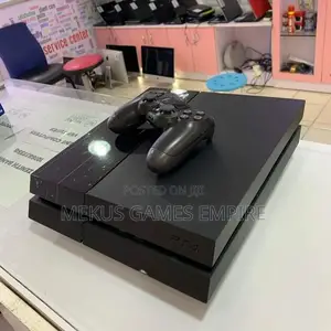 Ps4 Console + 10 Installed Games Both Fifa25,Pes25,Gta,Car Race More