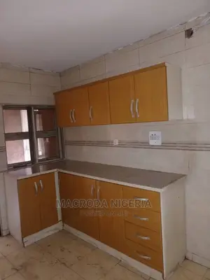 3bdrm Block of Flats in Ikoyi, Bourdillon for rent