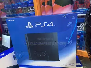 Ps4 Console + 10 Installed Both Fifa/Pes 25 More