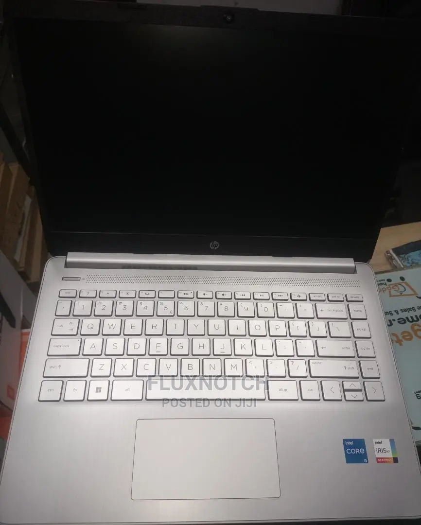 New Laptop HP 14z 8GB Intel Core I5 SSD 512GB