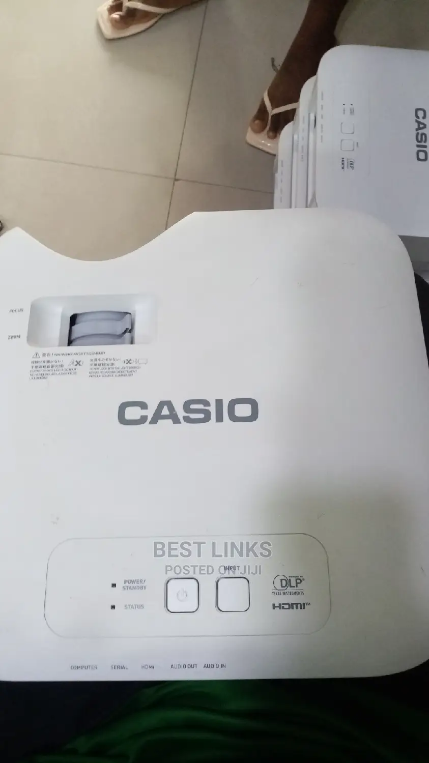 Casio Projector With Hdmi Quality Lumens Available