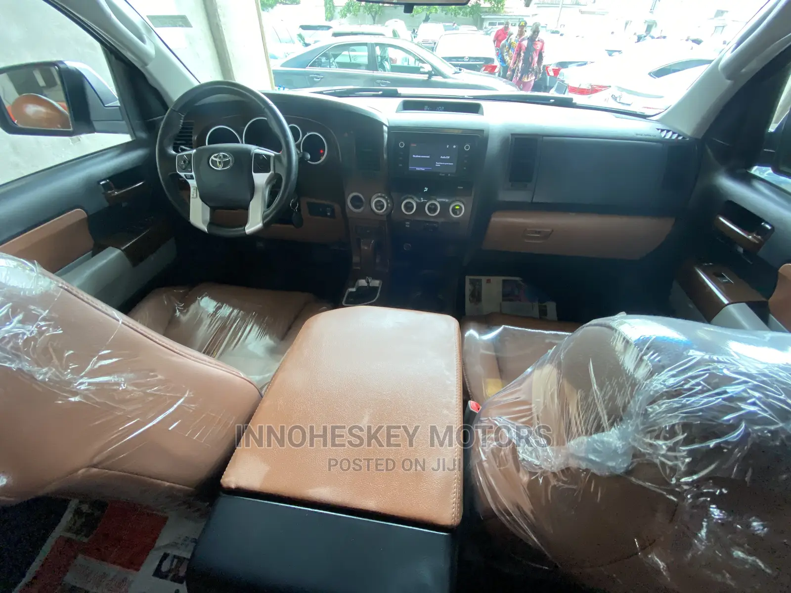 Toyota Sequoia 2015 Silver