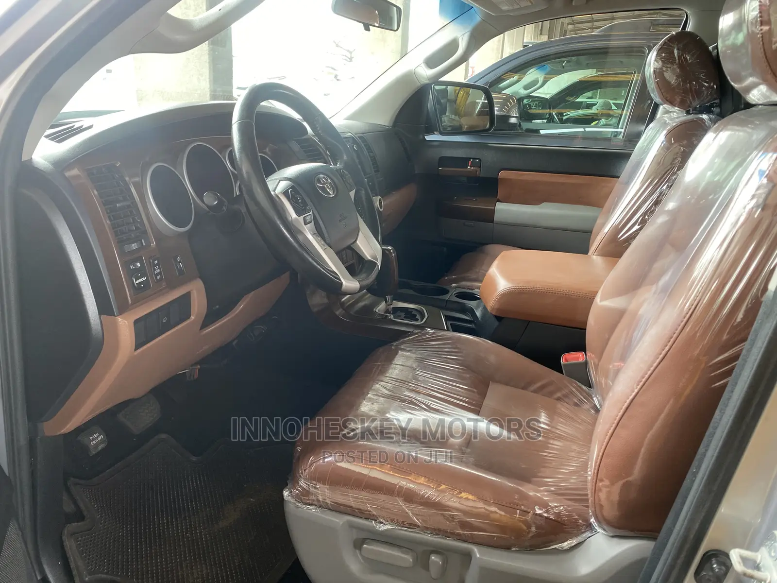 Toyota Sequoia 2015 Silver