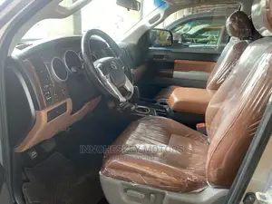Toyota Sequoia 2015 Silver