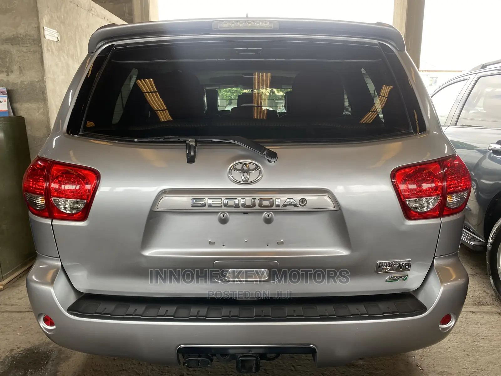 Toyota Sequoia 2015 Silver