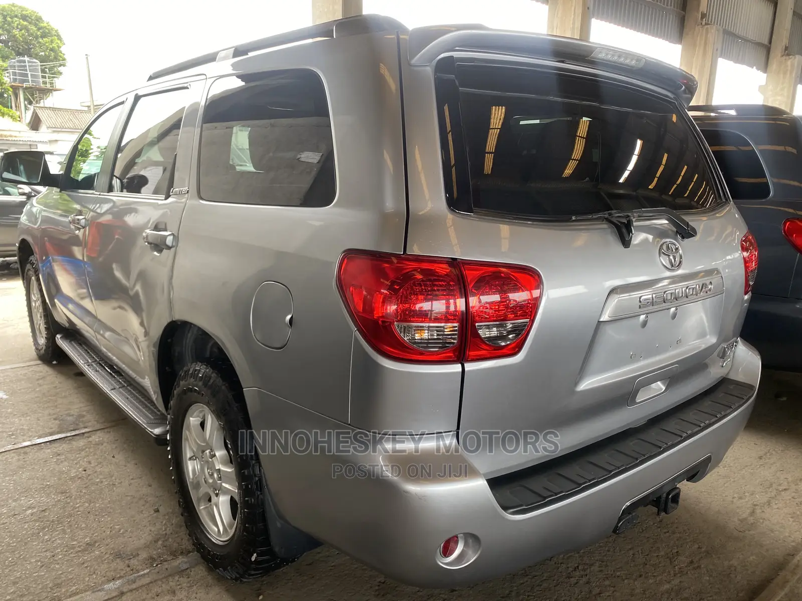 Toyota Sequoia 2015 Silver